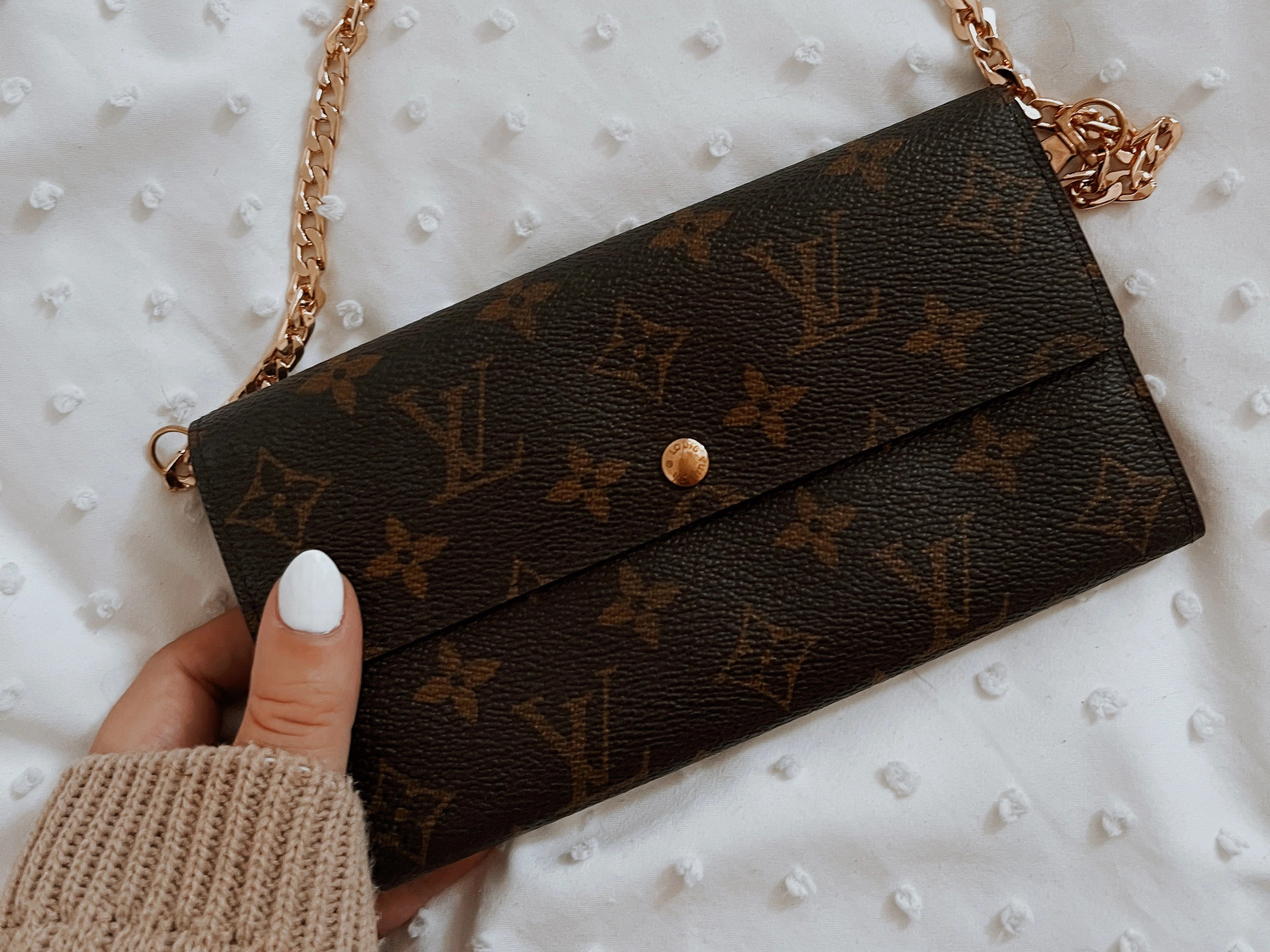 Vintage Shopping Guide: How to find the best vintage designer bags on Depop